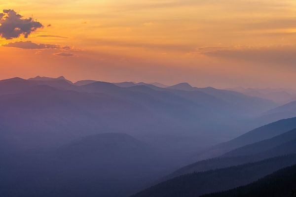 Haney, Chuck 아티스트의 Wildfire smoke and clouds mixing-Upper Whitefish Valley Stillwater State Forest near Whitefish작품입니다.